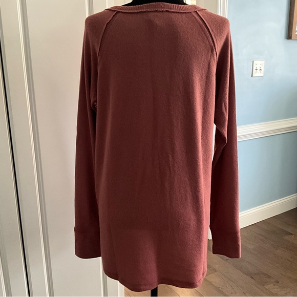 NWT Lumiere Women's Lightweight Sweater - Picture 3 of 4